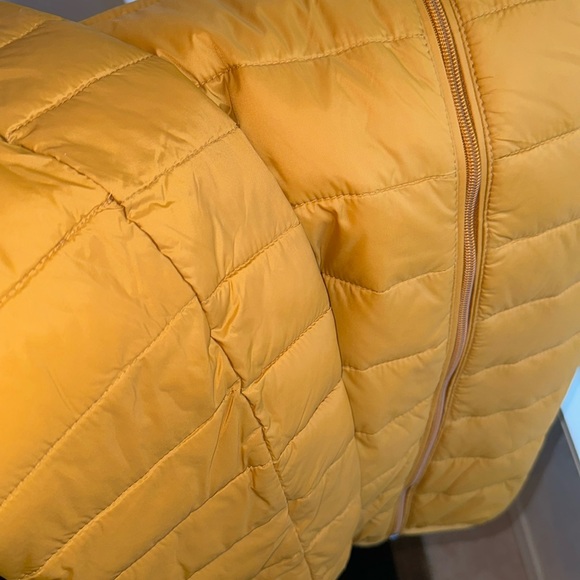 Amazon Essentials NWOT Men's Packable Lightweight Water-Resistant Puffer Jacket - Picture 15 of 16